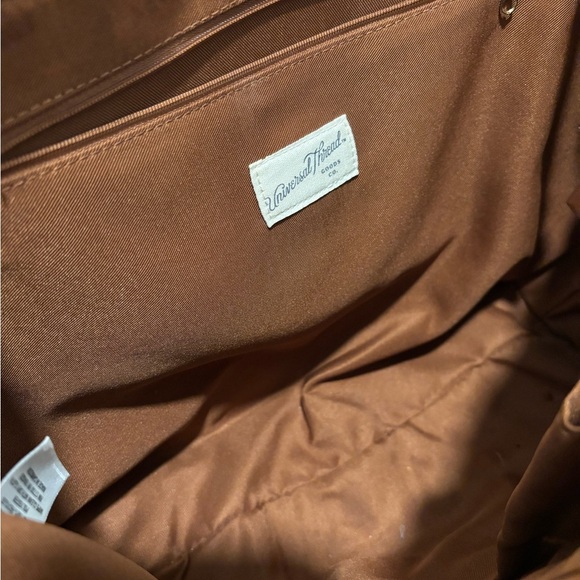 Universal Thread Tan Tote Bag - Picture 2 of 4